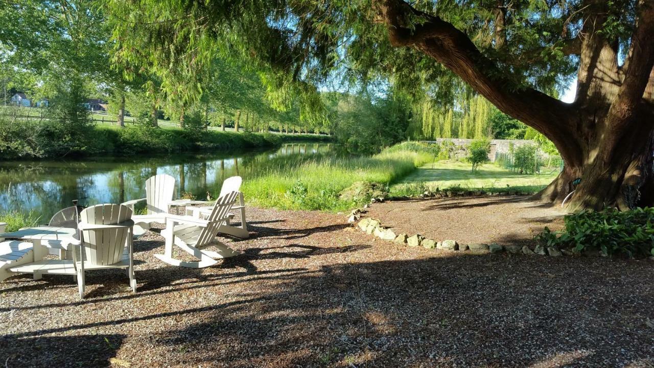 Au Crapaud Charmant Merbes-le-Château Εξωτερικό φωτογραφία
